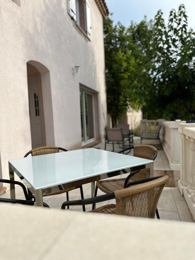 La Villa Du Rayol Saint Maximin Eksteriør billede